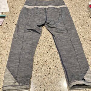 Prana Leggings Women's Medium Gray Ember Cropped Capri Media Pocket W41190650